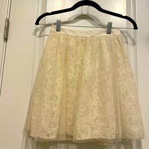 Express cream lace mini skirt